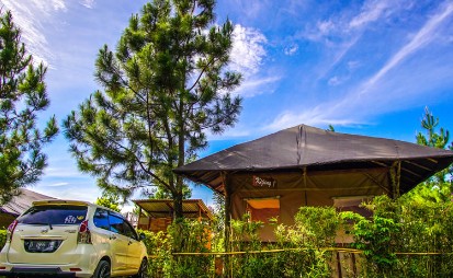 Adat House B
